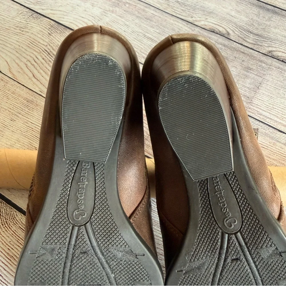 BareTraps Roper Zip Up Round Almond Toe Block Heel Brown Ankle Booties - Picture 7 of 11